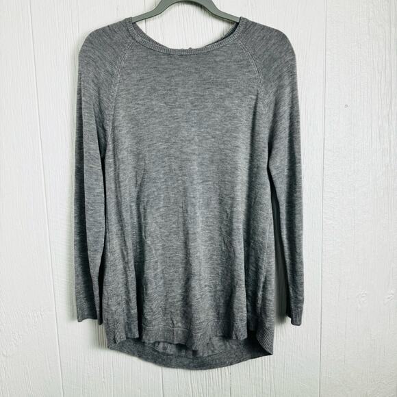 Joan Vass Gray Cashmere Rayon Blend Sweater Top Long Sleeve Zip Back Size Medium - Picture 11 of 11